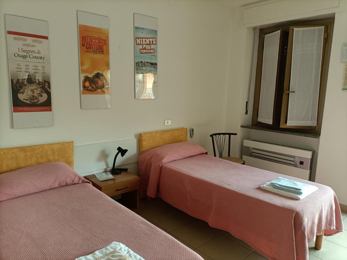 Albergo Roma Gattico Buitenkant foto