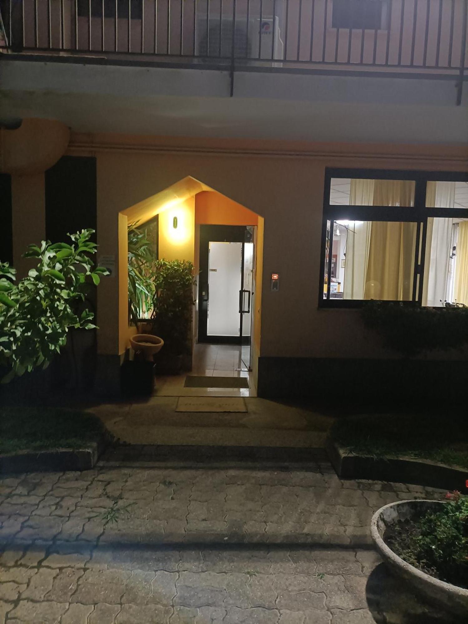Albergo Roma Gattico Buitenkant foto
