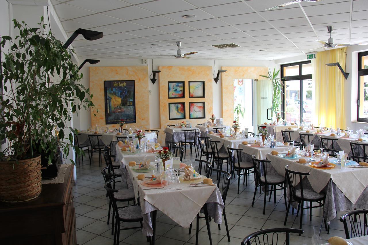 Albergo Roma Gattico Buitenkant foto