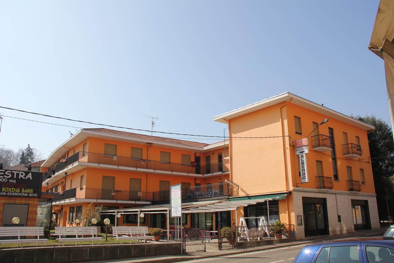 Albergo Roma Gattico Buitenkant foto