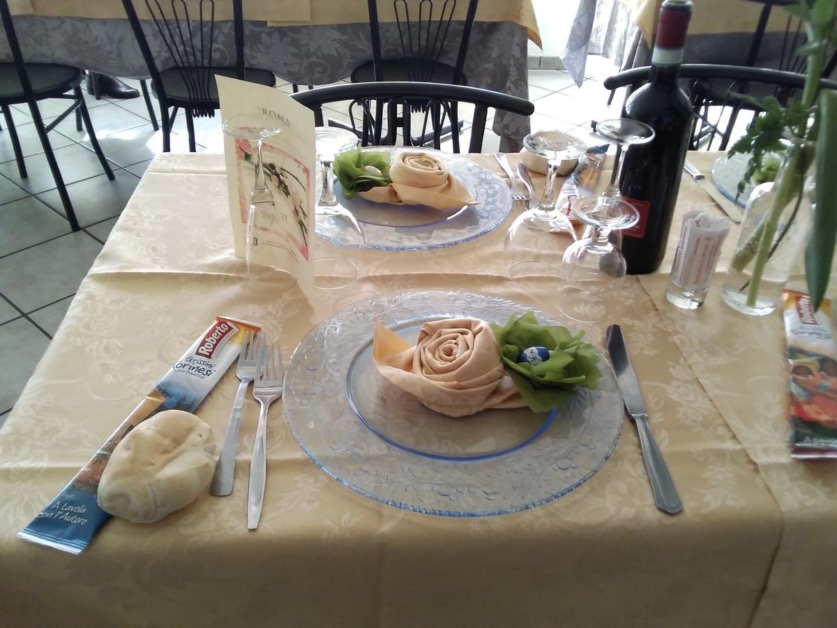 Albergo Roma Gattico Buitenkant foto